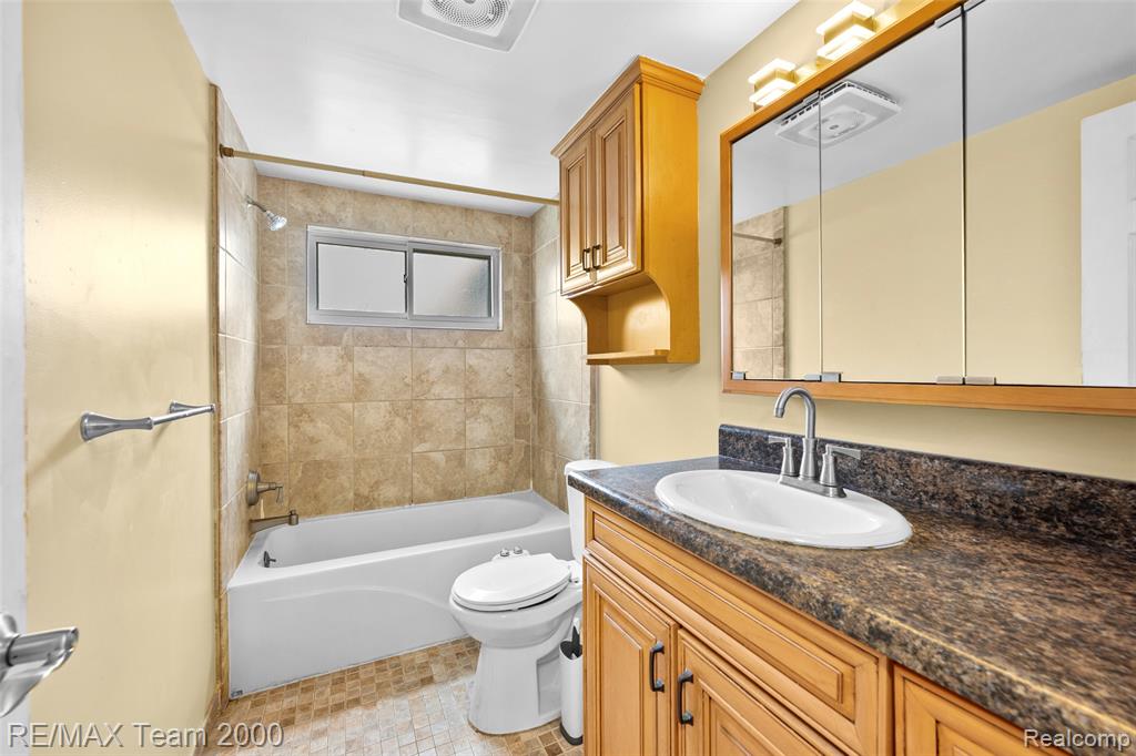 39784 Hillary Drive, Canton, MI 48187 — Photo 14