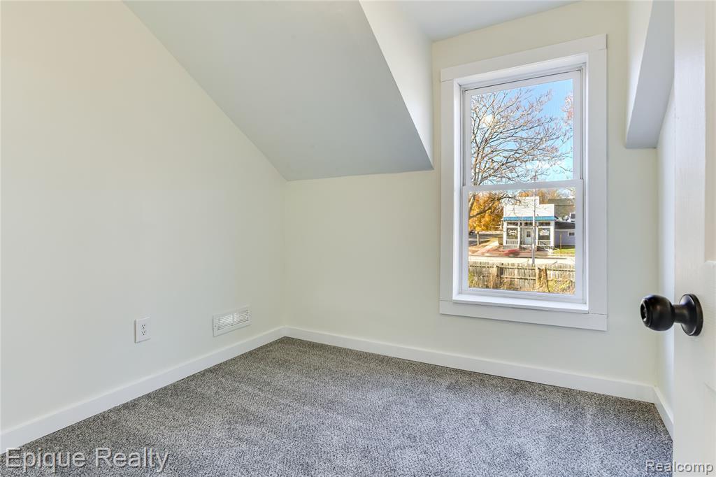 711 Stanton Street, Port Huron, MI 48060 — Photo 19