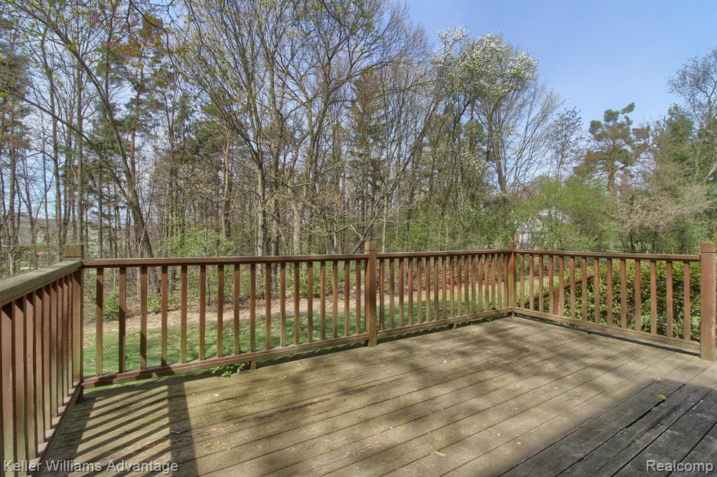 46895 BETTYHILL, Plymouth, MI 48170 — Photo 36