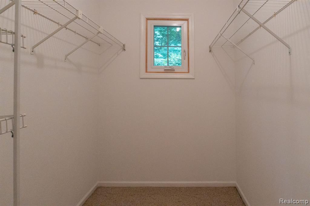 6851 TANGLE WOOD, Waterford, MI 48327 — Photo 20