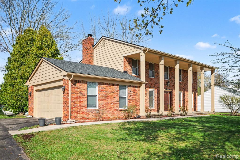 5040 Patrick Road, West Bloomfield, MI — Photo 2
