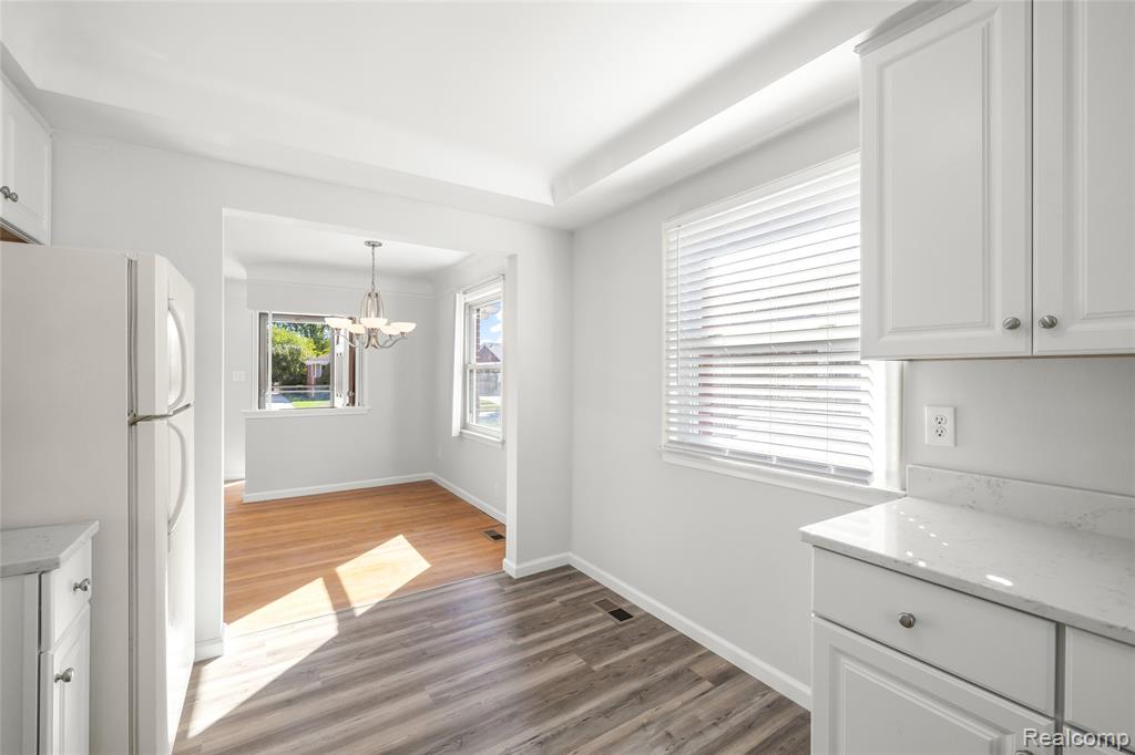 6727 Hawthorne Street, Garden City, MI — Photo 10