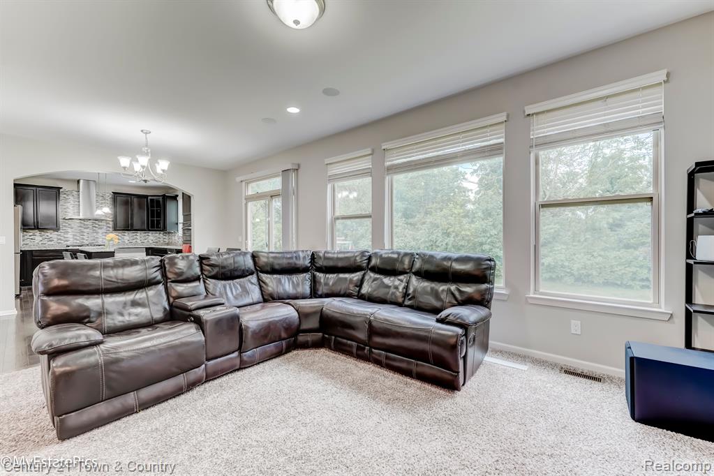 50784 SEVILLA Circle, Novi, MI — Photo 20