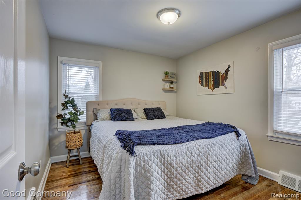 903 ROYAL Avenue, Royal Oak, MI 48073 — Photo 16
