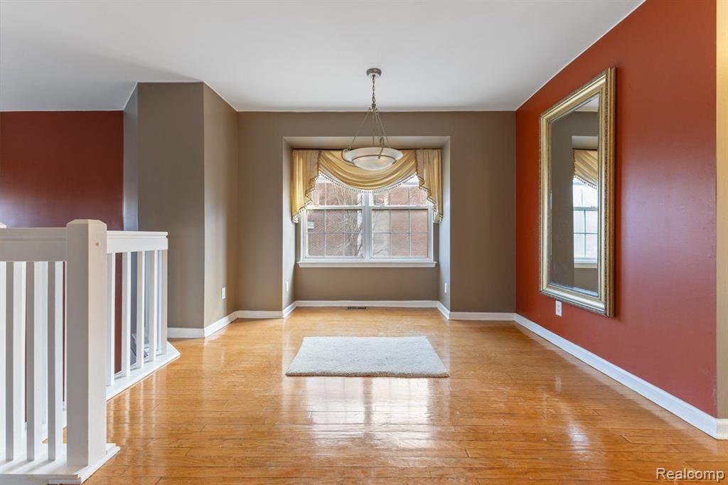 17036 FARMINGTON Road, Livonia, MI 48154 — Photo 13
