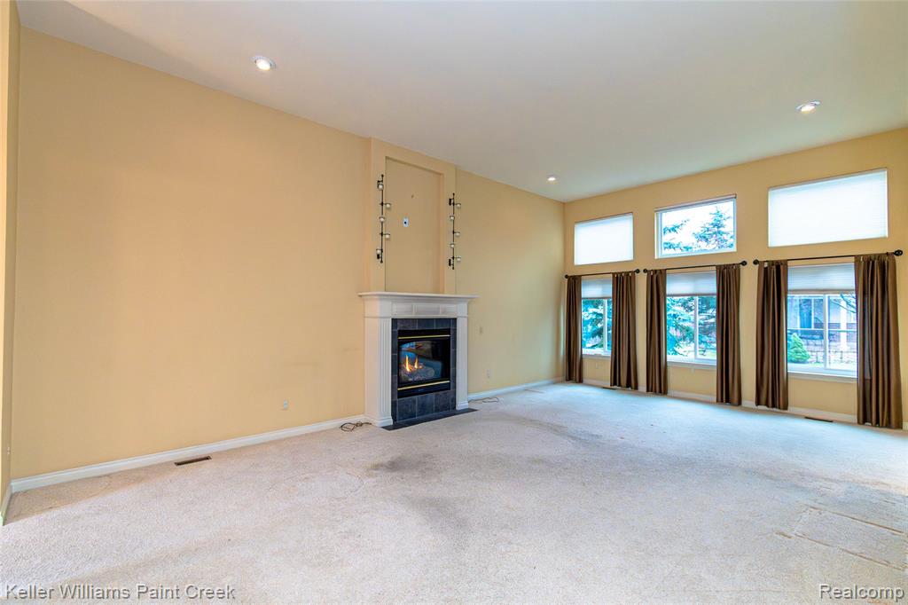49675 Sable Creek Drive, 30, Macomb, MI 48042 — Photo 4