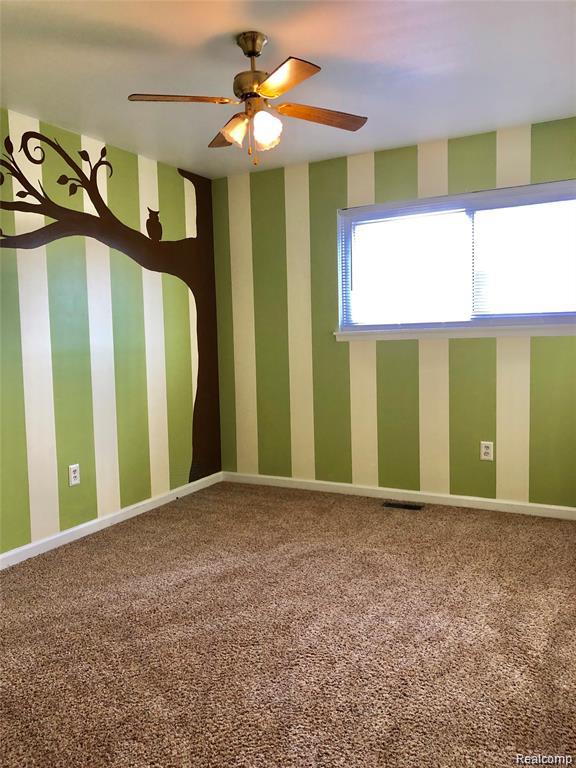 8564 Hampshire Drive, Sterling Heights, MI 48313 — Photo 3