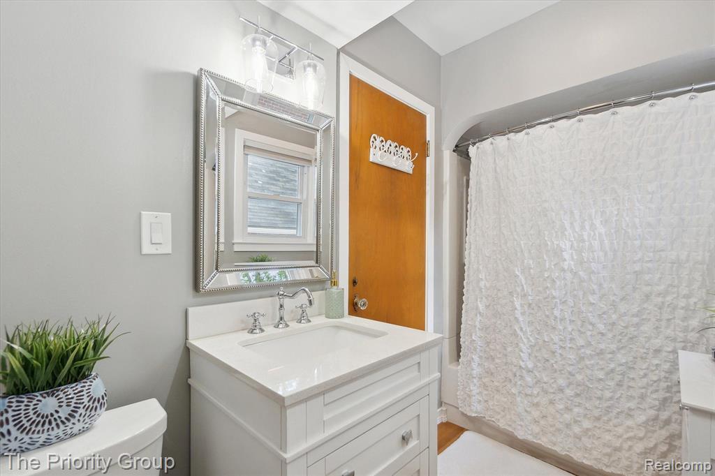 128 N CHURCH Street, Ortonville, MI 48462 — Photo 22