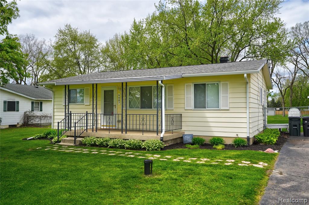 6087 E Hill Road, Grand Blanc, MI 48439 — front exterior