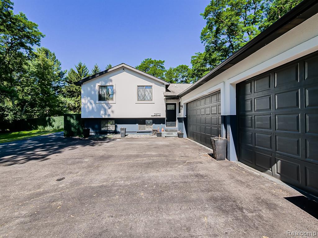 29721 Farmington Road, Farmington, MI 48334 — Photo 36