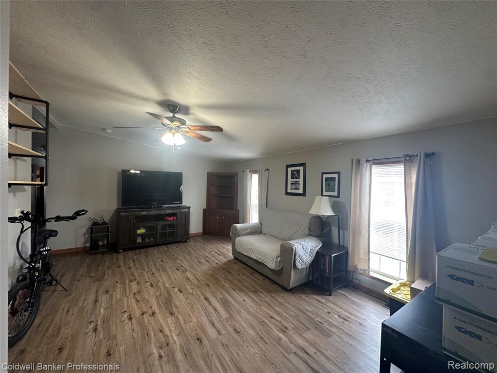 94 Twin Oaks Drive, Lapeer, MI 48446 — Photo 22