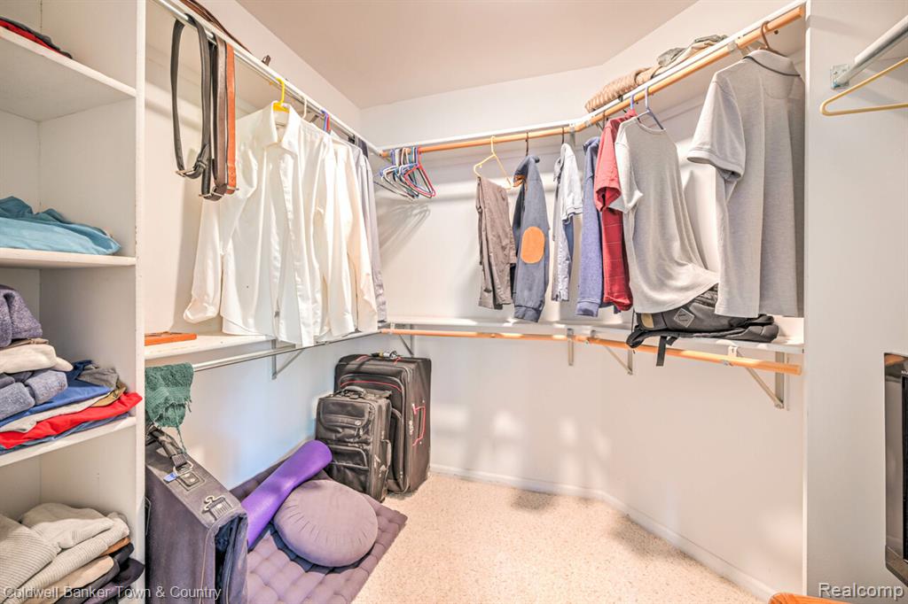 11265 N Shore Drive, Whitmore Lake, MI 48189 — Photo 32