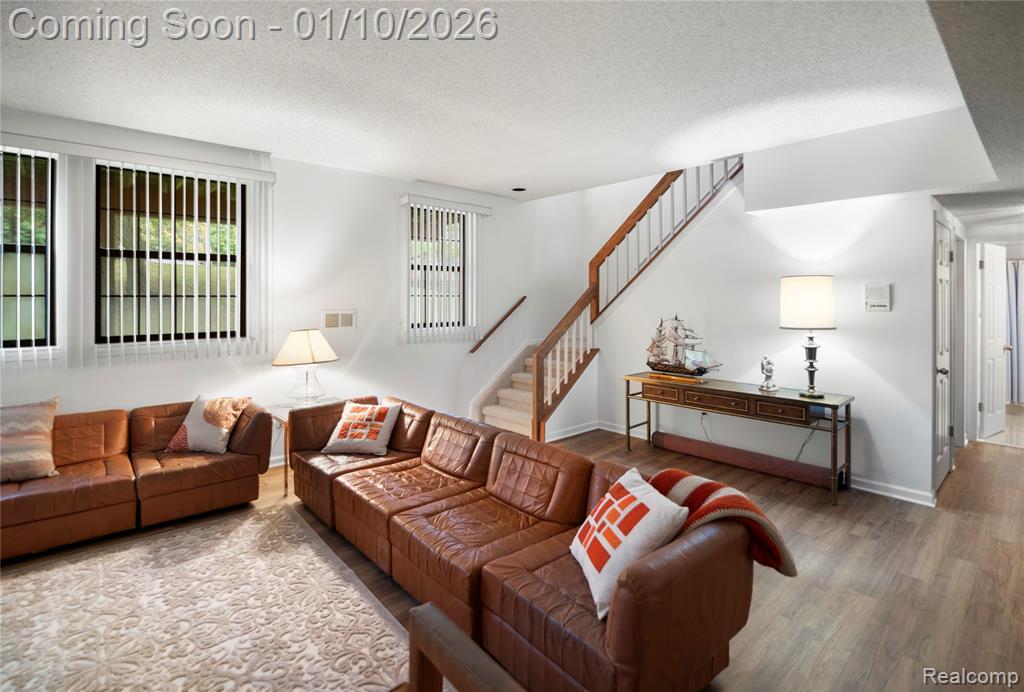 7252 Huntcliff, West Bloomfield, MI — Photo 21