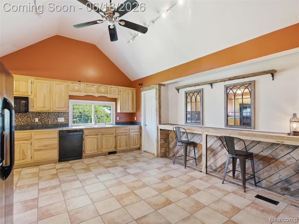74288 Spencer Street, Armada, MI — Photo 15