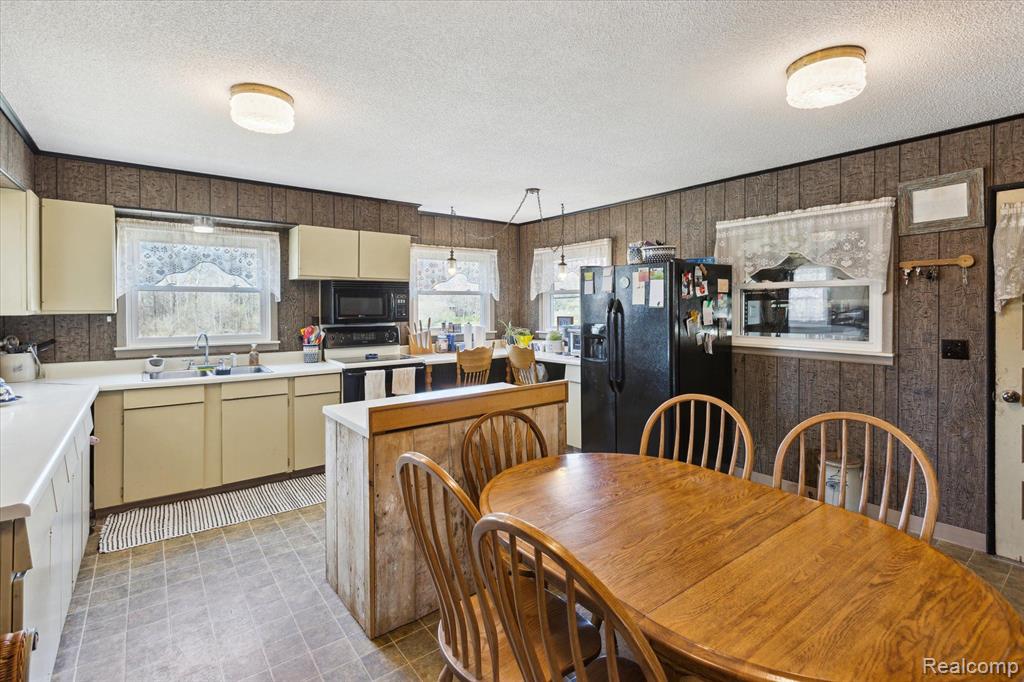 8023 Bray Road, Vassar, MI 48768 — Photo 10