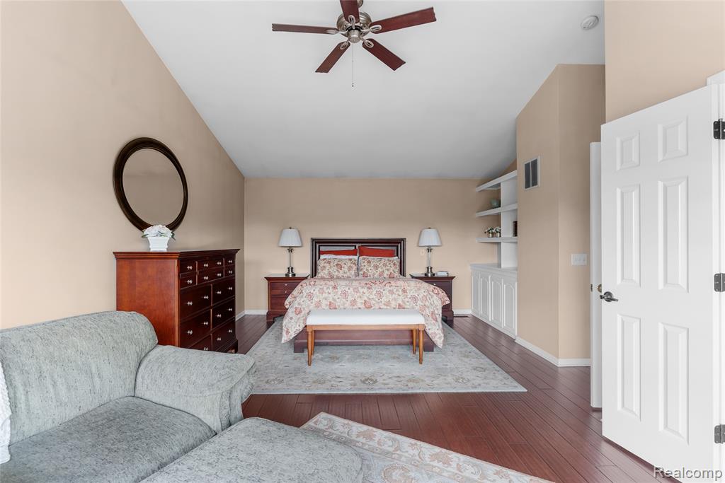 6241 Sapphire Court, Grand Blanc, MI 48439 — Photo 29