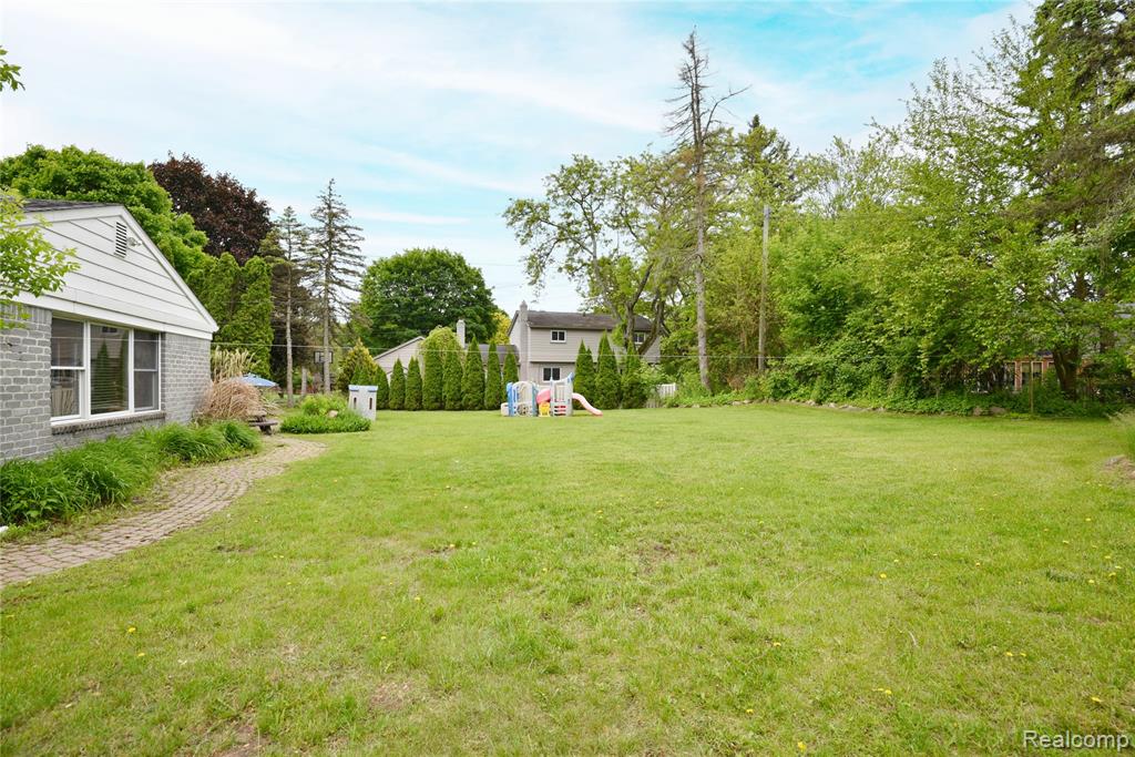 6835 Limerick Lane, Troy, MI 48098 — Photo 30