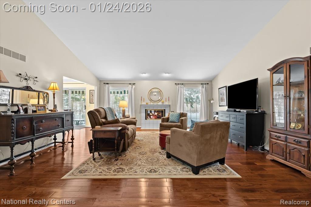 485 Winwood Circle, 115, Walled Lake, MI 48390 — Photo 6