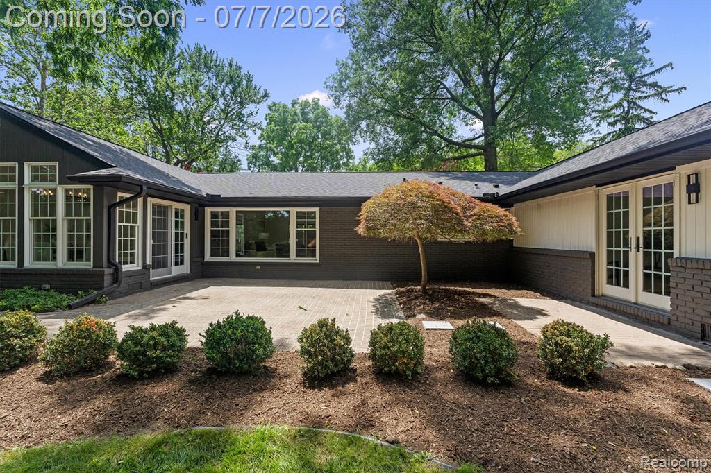 5671 Shadow Lane, Bloomfield Hills, MI 48302 — Photo 32