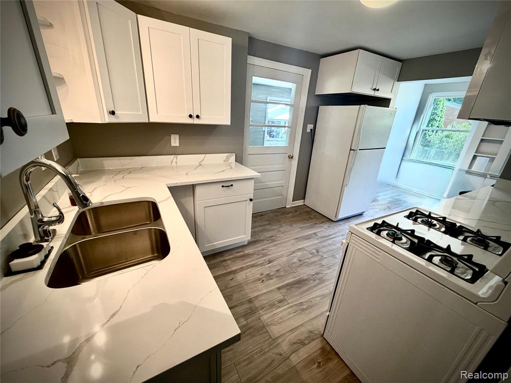 50730 Fairchild Road, New Baltimore, MI — Photo 17