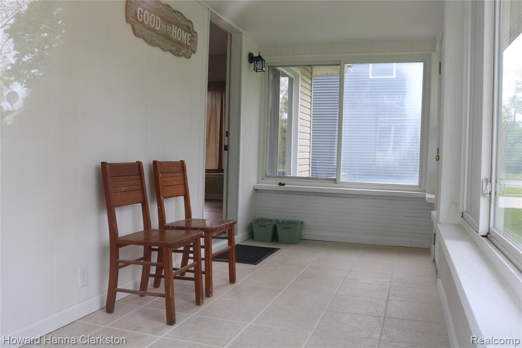 8 Maple Street, Oxford, MI 48371 — Photo 3