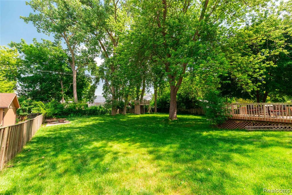 28731 Elbamar Drive, Grosse Ile, MI 48138 — Photo 30