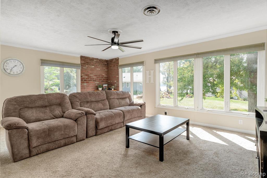 5420 Joslin Lk. Drive, Gregory, MI 48137 — Photo 7