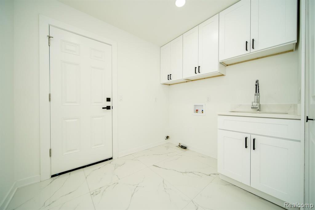 52556 BELLE Crest, Shelby Twp, MI 48316 — Photo 41