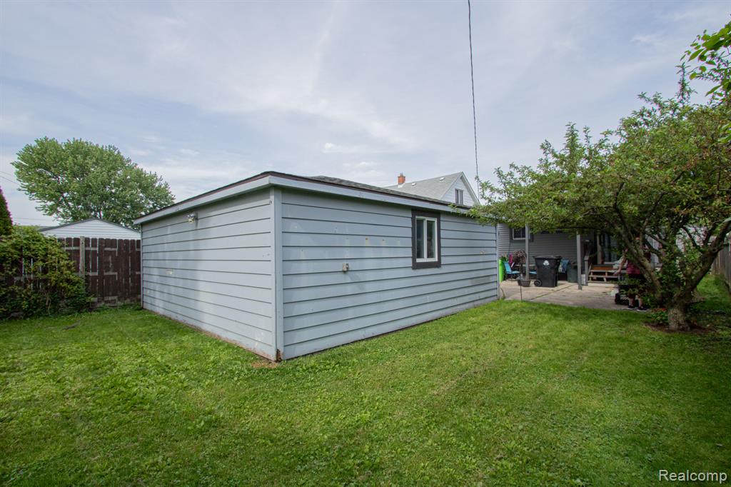 27825 Garfield Street, Roseville, MI 48066 — Photo 32