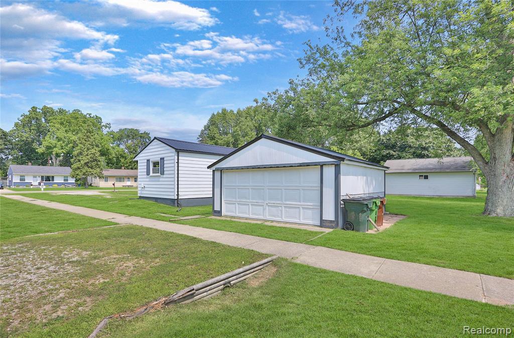 6936 Ryburn Street, Shelby Twp, MI 48317 — Photo 4