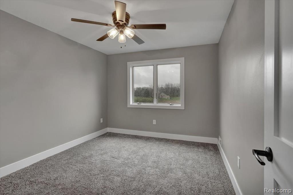 7341 Wood Pointe Drive, Almont, MI 48003 — Photo 23