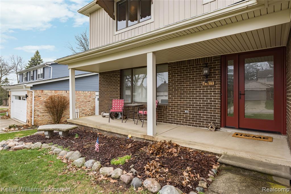 447 Antoinette Drive, Rochester Hills, MI 48309 — Photo 4