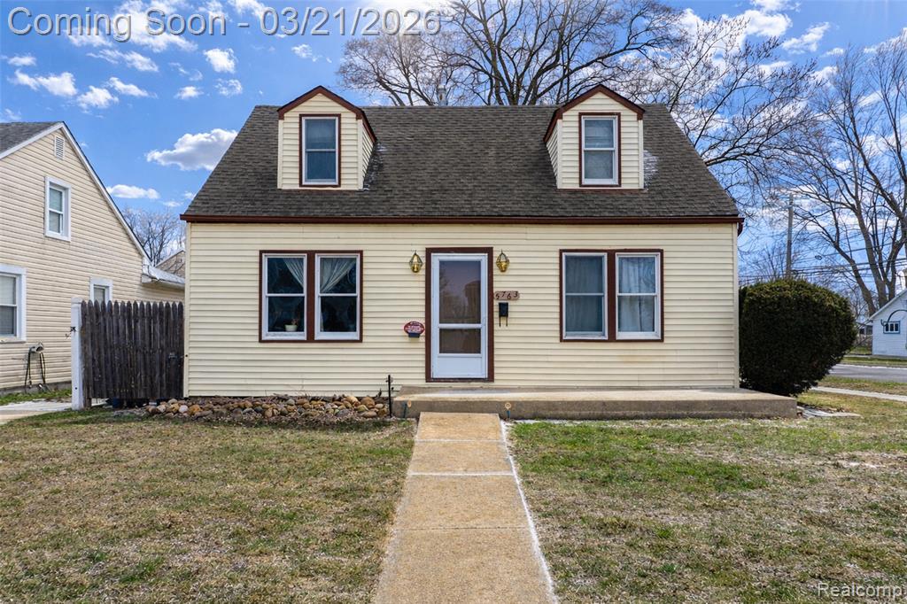 5763 N Silvery Lane, Dearborn Heights, MI 48127 — front exterior