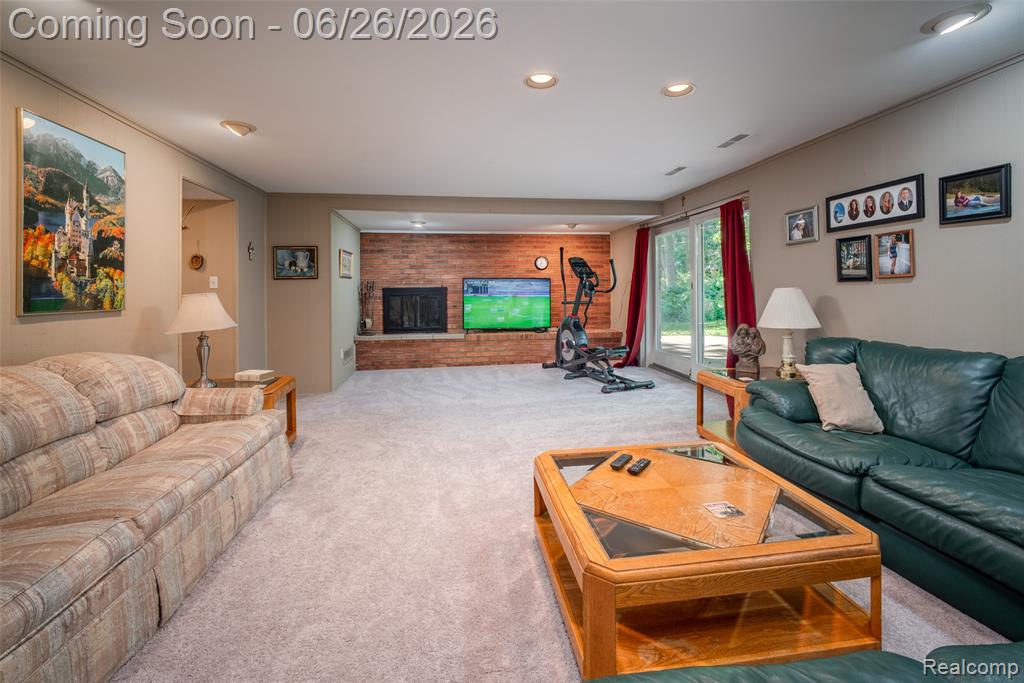 6826 Spruce Drive, Bloomfield Hills, MI 48301 — Photo 25