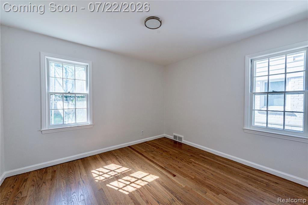 10425 Elgin Avenue, Huntington Woods, MI — Photo 16