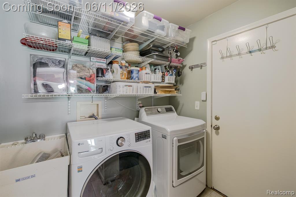 6563 Sun Valley Drive, Clarkston, MI 48348 — Photo 37