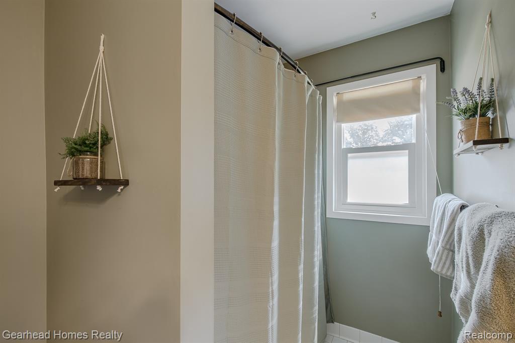 4710 Desert Bridge Court, Highland, MI 48356 — Photo 30