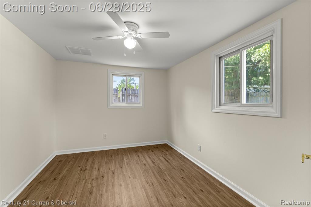 6616 Pardee Road, Taylor, MI 48180 — Photo 8