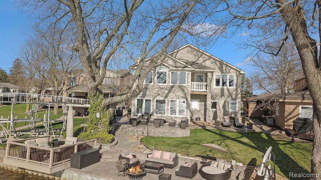 8460 WOODLAND SHORE Drive, Brighton, MI 48114 — Photo 47