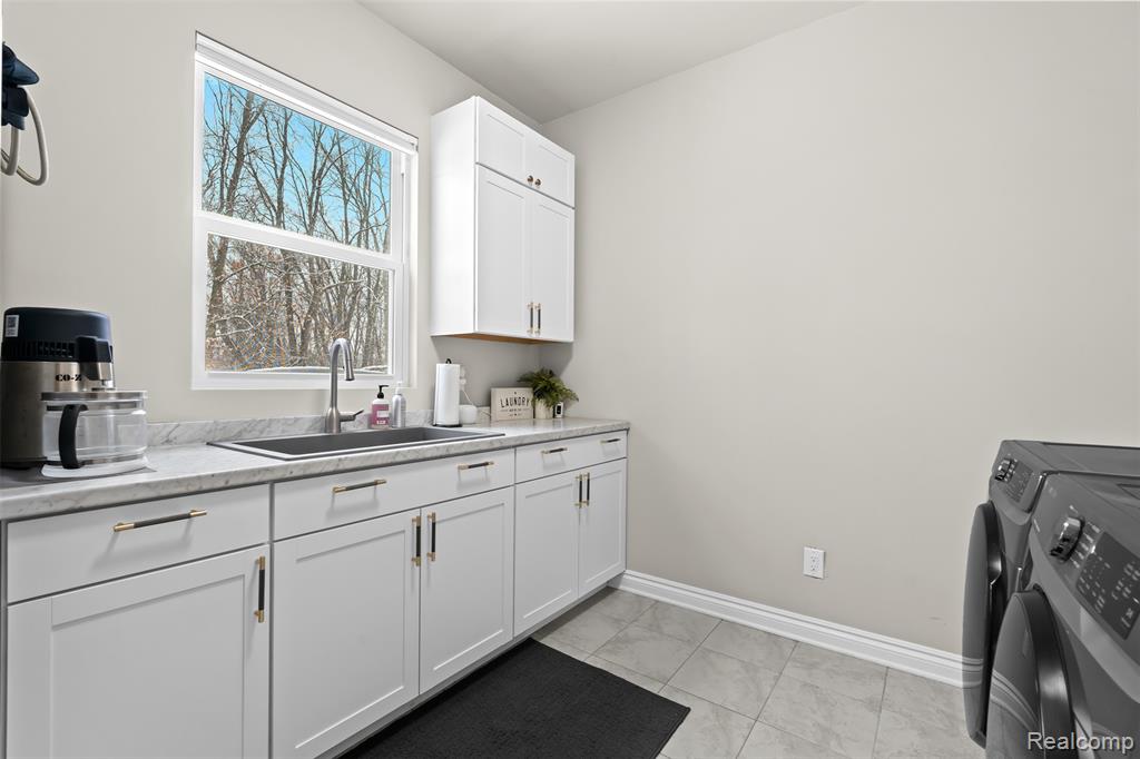 4522 Twin Beach Court, West Bloomfield, MI 48323 — Photo 33