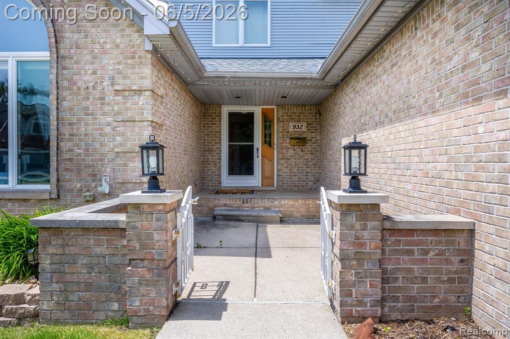 932 River Court, Wyandotte, MI 48192 — Photo 3