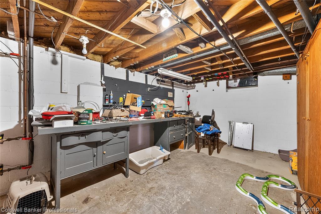 2556 N Williams Lake Rd. Road, Waterford, MI 48327 — Photo 22