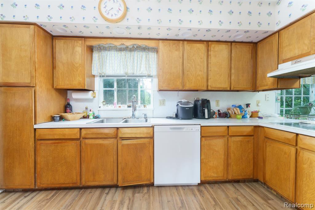 9301 W Grand River Avenue, Fowlerville, MI 48836 — Photo 13