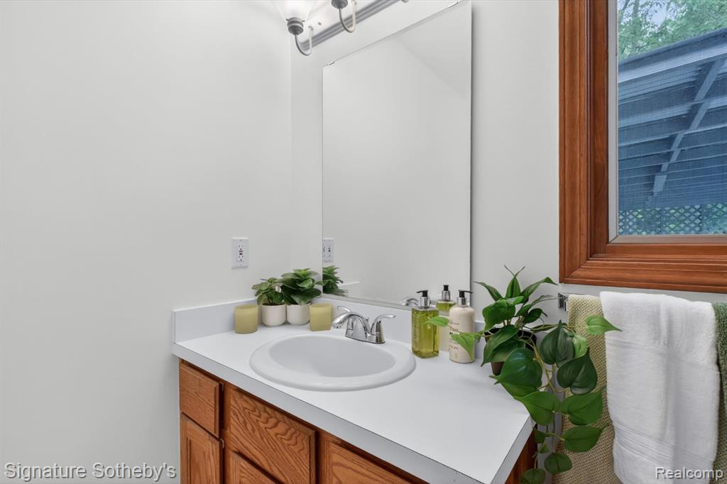 2240 Hidden Lake Trail, Ortonville, MI 48462 — Photo 34