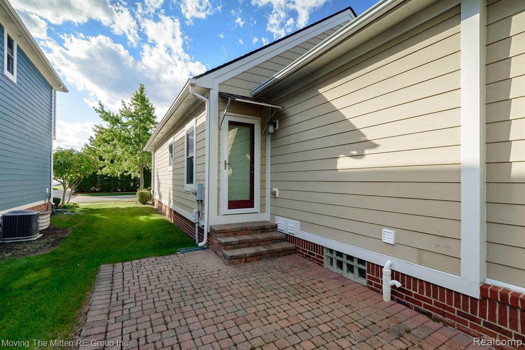 841 ROOSEVELT Street, Canton, MI 48188 — Photo 30