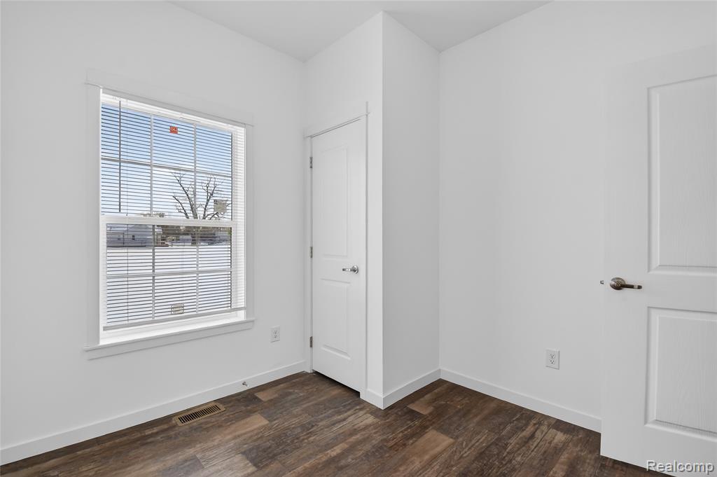 7527 Packard Ave, Warren, MI 48091 — Photo 26