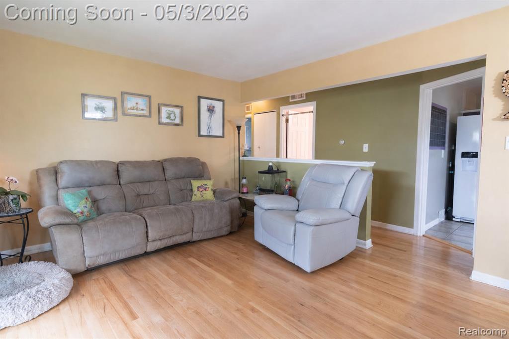 27604 Rialto Street, Madison Heights, MI 48071 — Photo 5