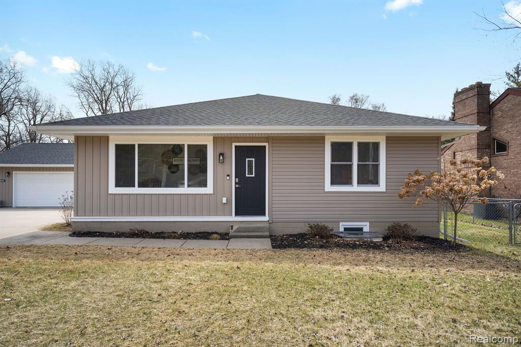 4339 FENMORE Avenue, Waterford, MI 48328 — Photo 6