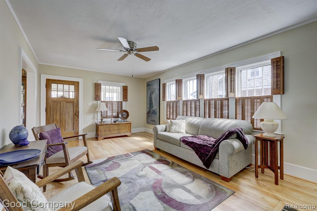 923 W 11 Mile Road, Royal Oak, MI 48067 — Photo 12