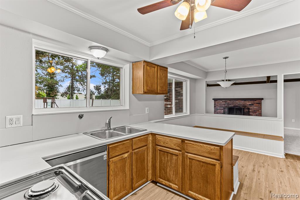43300 OAKBROOK Court, Canton, MI 48187 — Photo 10